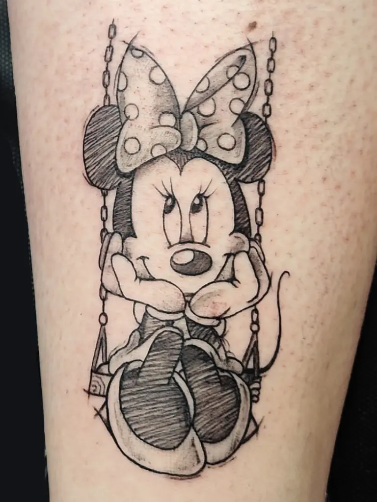 tatuaj Mickey Mouse tatuaj Disney schiță Chișinău