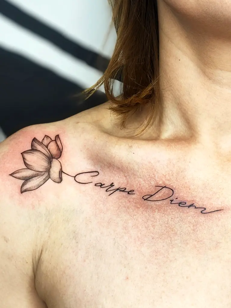 tatuaj inscripție tatuaj floare schiță Chișinău